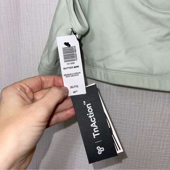 Aritzia TNA butter mini sports‎ bra - Picture 3 of 6